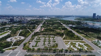 標題：鄂爾多斯站立的文字文化主題公園
瀏覽次數：1929
發(fā)表時(shí)間：2020-10-16